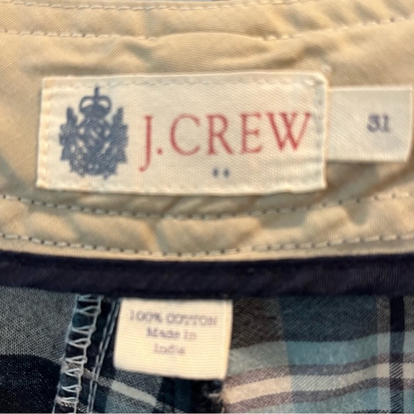 J Crew classic blue madras cargo shorts size 31 - Picture 2 of 3